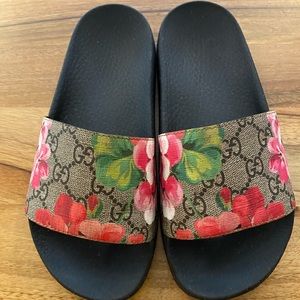 Gucci kids GG Blooms Supreme Slides